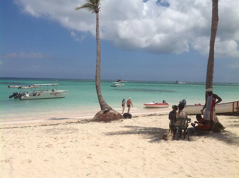 Beach Los Cocos Μπάβαρο